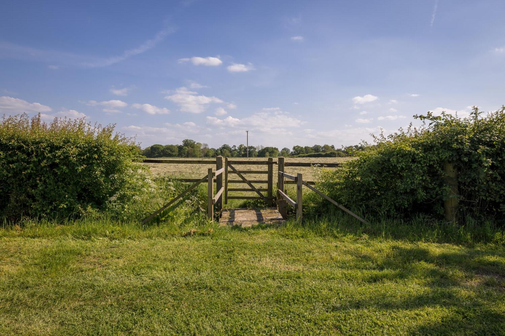 Little Park Farm Queen Anne Farmhouse & Apartments Stratfield Mortimer Eksteriør billede